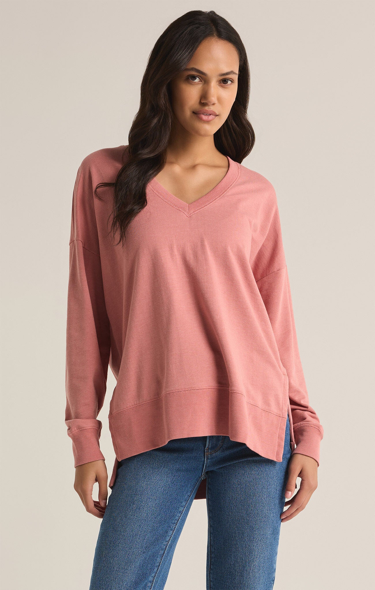 Modern V-Neck Weekender Rosebud