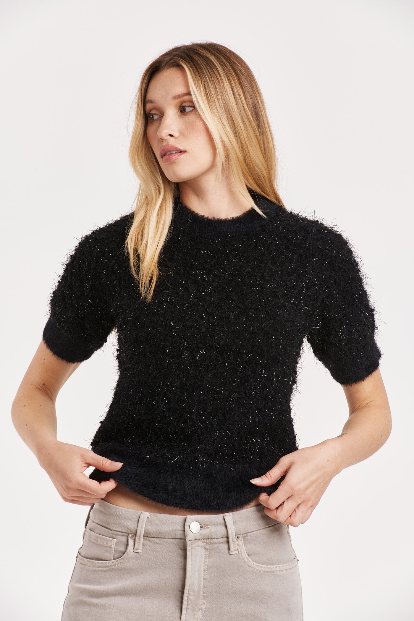 Sezanna Crewneck Fuzzy Sweater Black