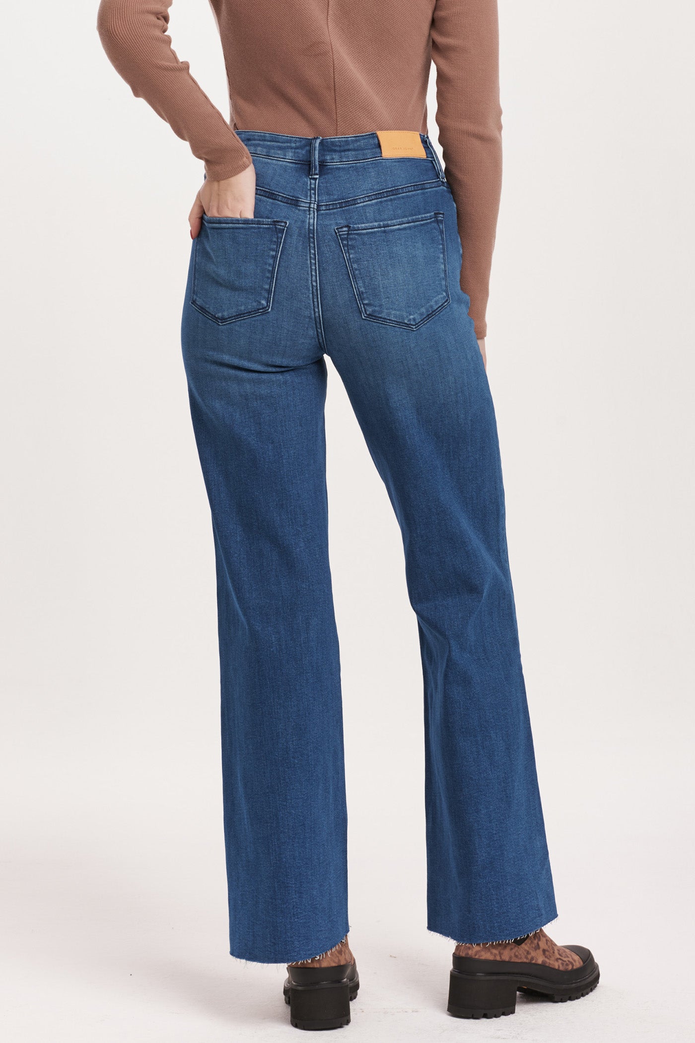 Fiona High Rise Wide Leg Jeans Violet Blue